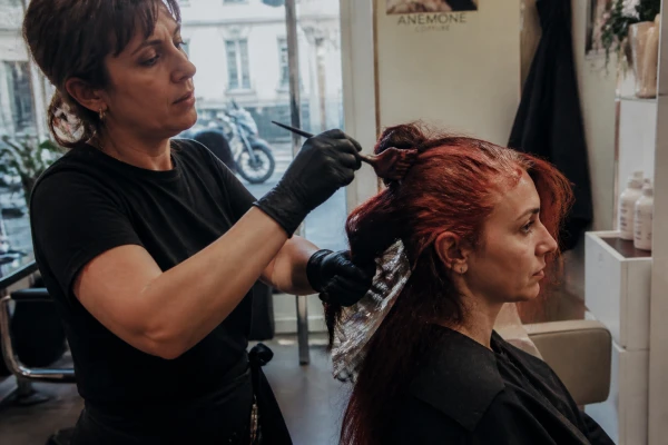 Coloration rouge cuivré cheveux Paris 14