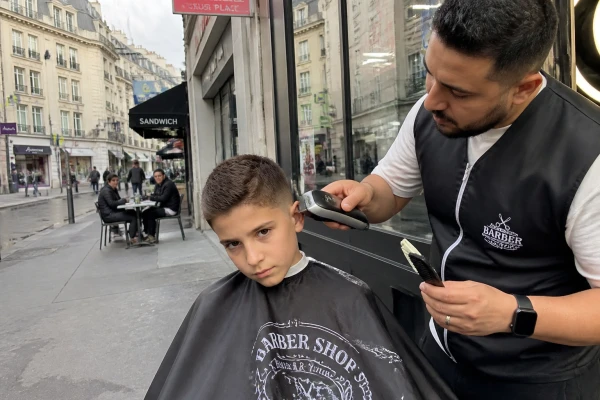 Coupe dégradé garçon enfant moderne Vanves