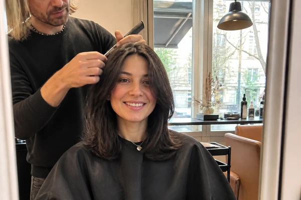 Coupe femme visage ovale Paris 13